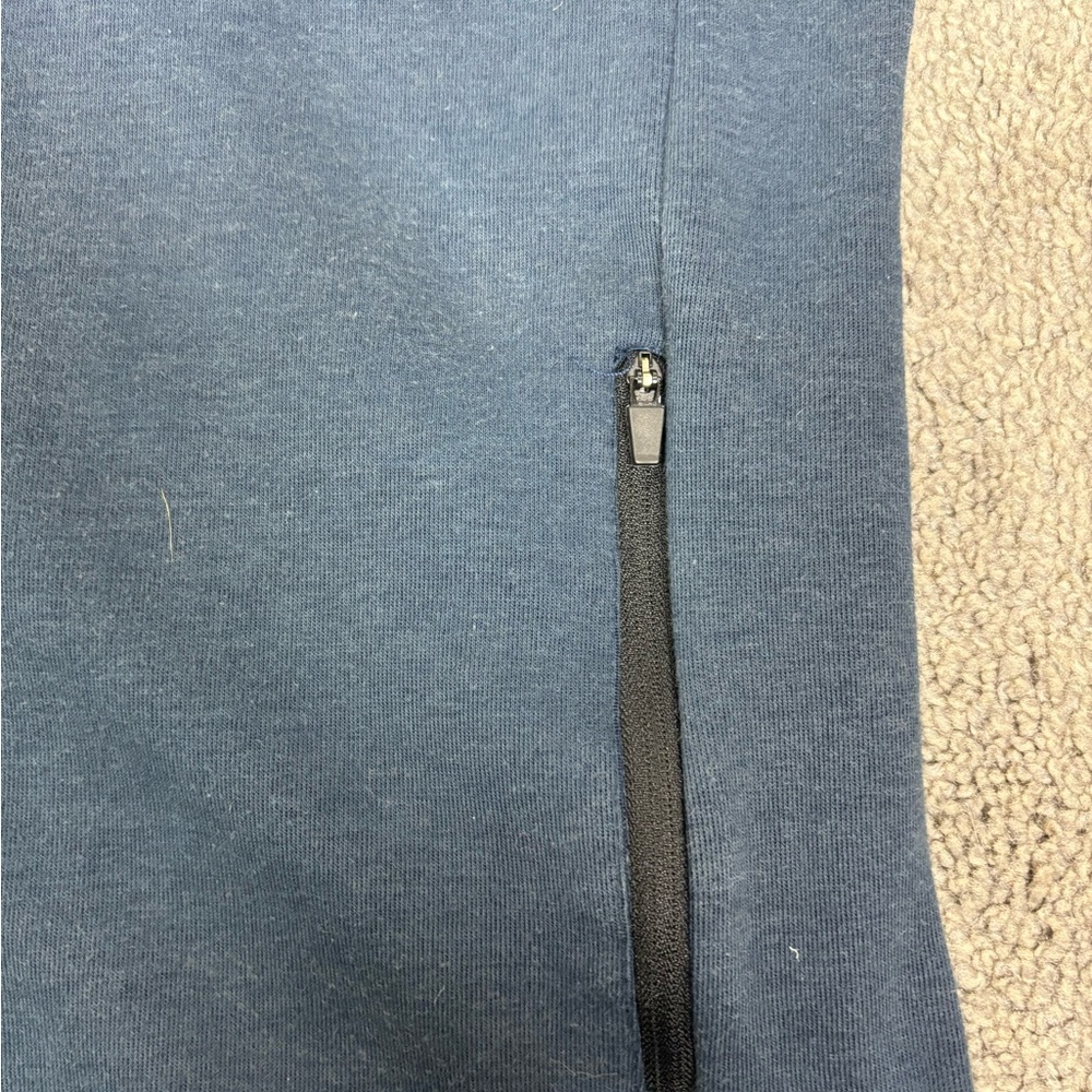 Navy blue youngla‎ zip up with hood - Picture 3 of 6